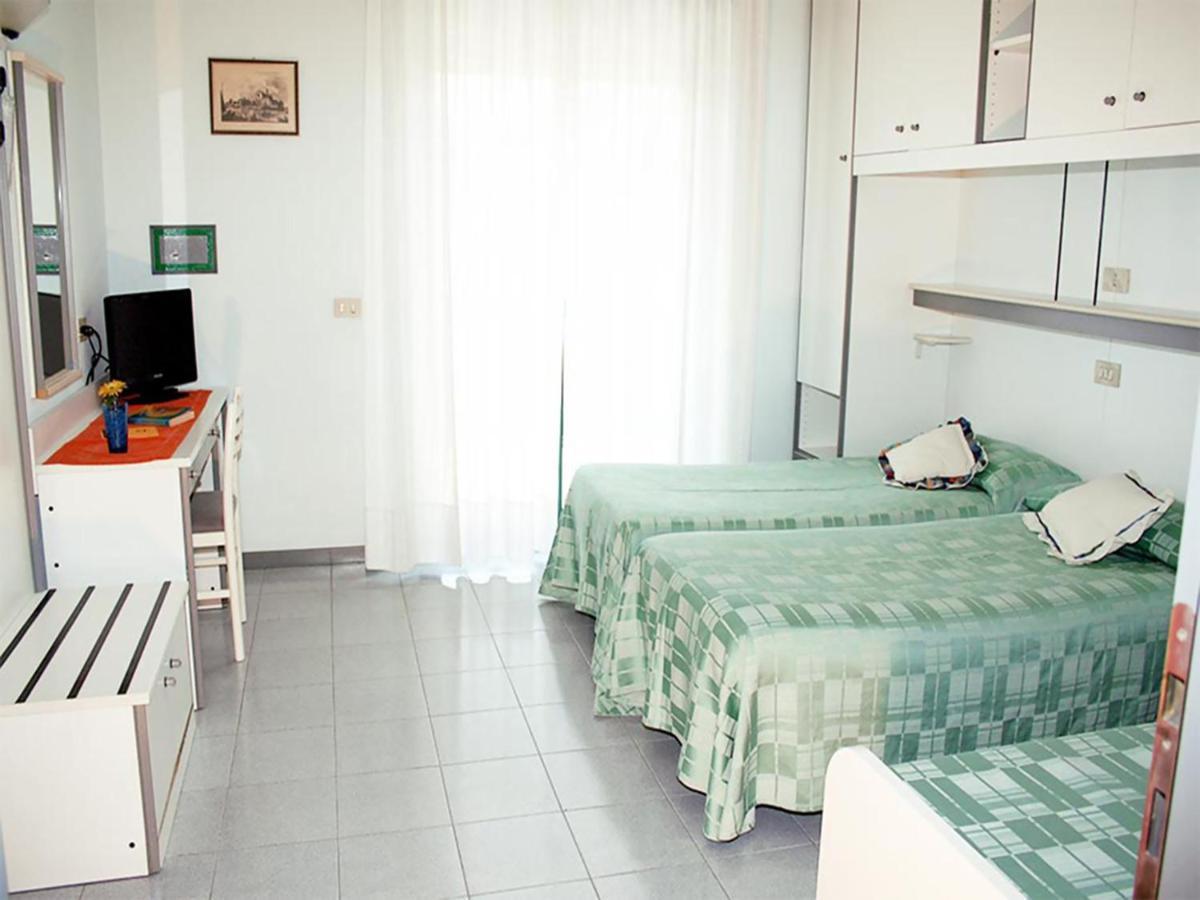 New Tiffany's Park 3*