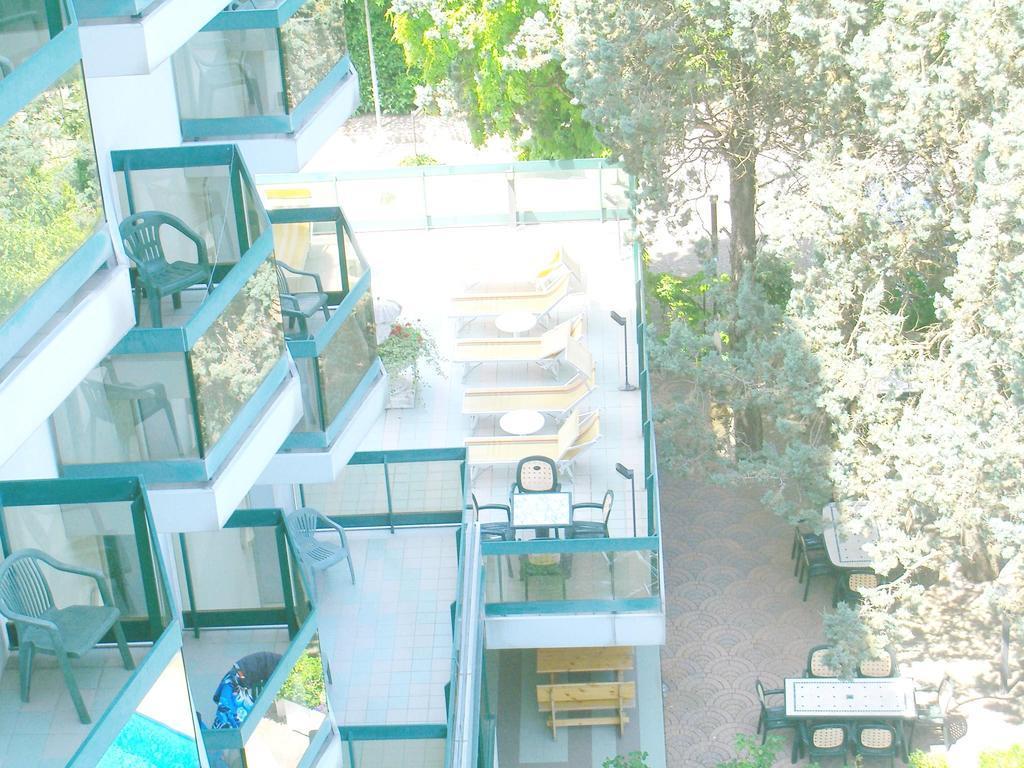 New Tiffany's Park Hotel 3*