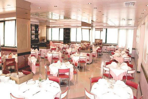 New Tiffany's Park Hotel